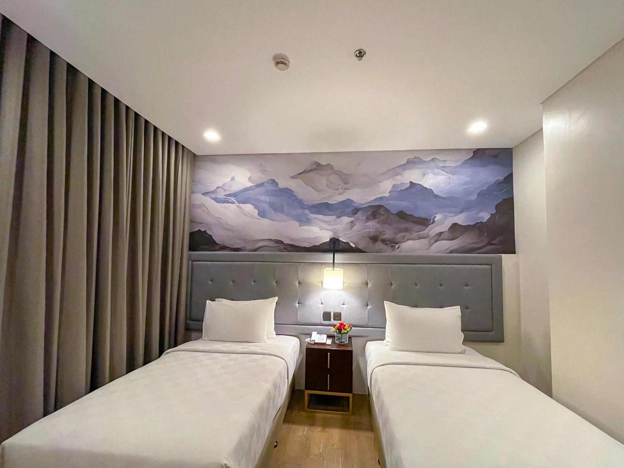 Summit Ridge Tagaytay - Newly Renovated Hotel Tagaytay City Exterior photo